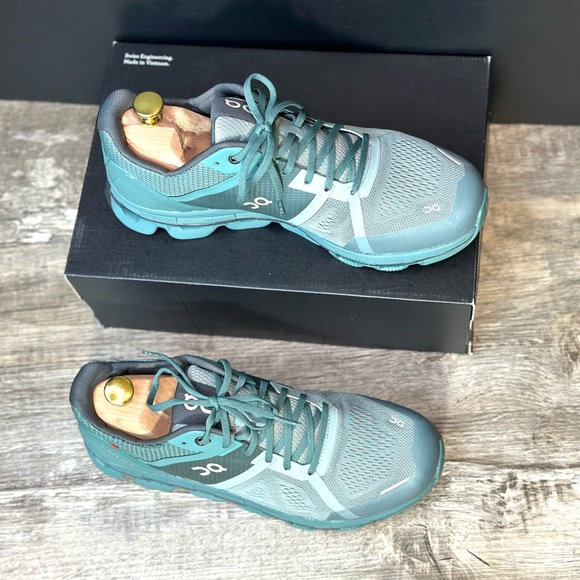 On Running Men's Cloudace Shoes Shadow US 9.5 UER 43 UK 9 💎 - Picture 9 of 16